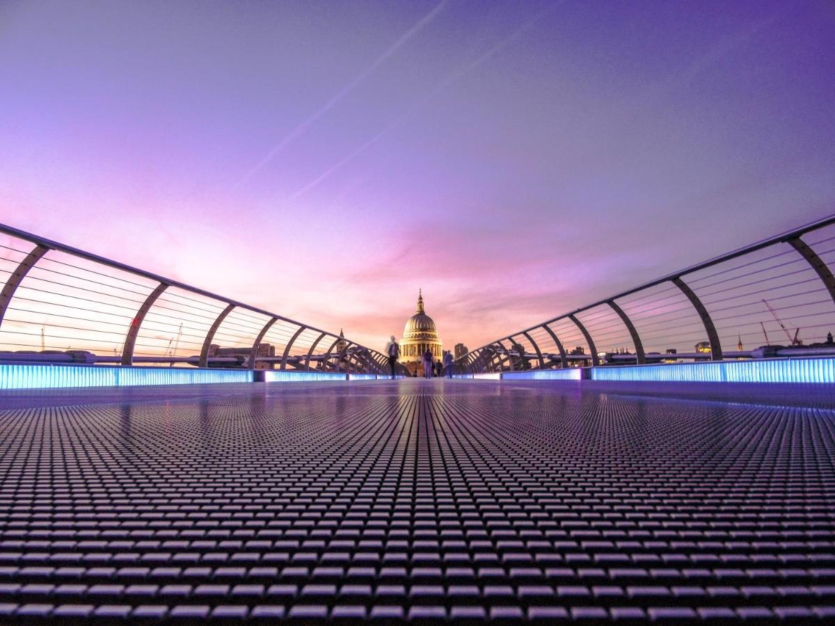 Stay Thames River Лондон Екстериор снимка